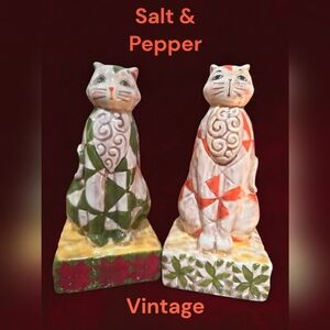 Jim Shore Certified pair Cats salt pepper shakers vintage set